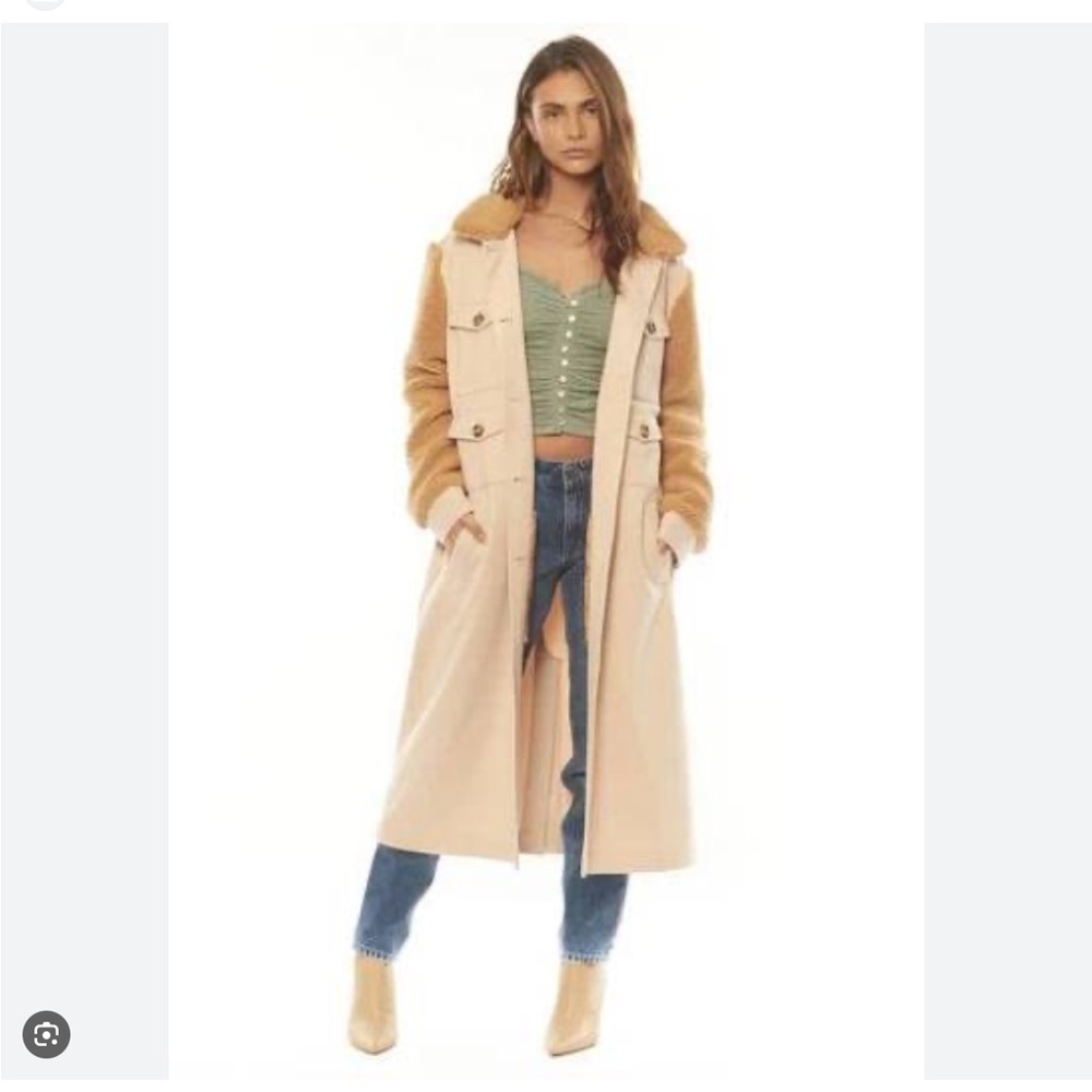 Women's Gray And black Sherpa-Lined Jacket (Real Sherpa Wool)